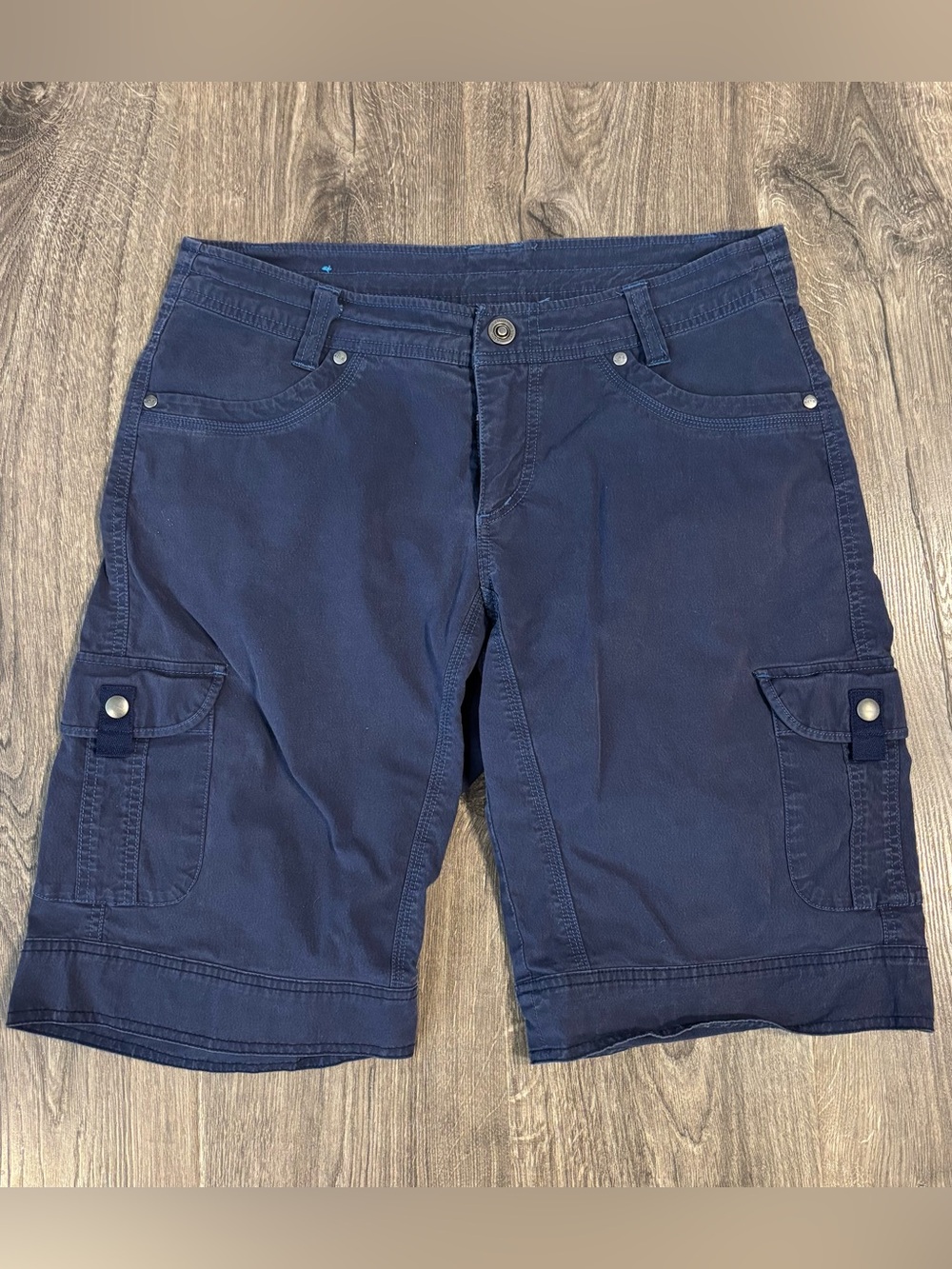 Kuhl Splash Cargo Shorts Womens size 10 Navy Blue Hiking Outdoor Utility 11.5”